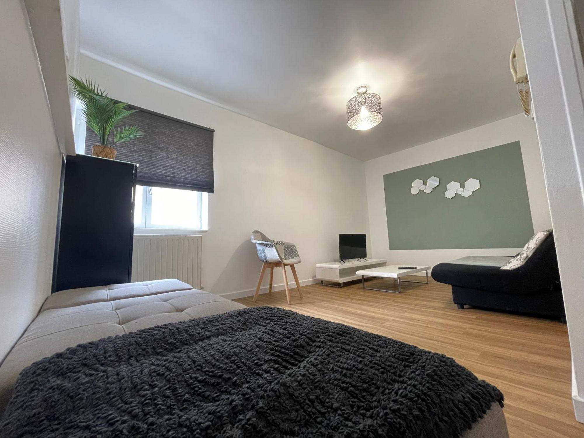 Hexagone Wifi Un Sejour A Part Apartman Longeville-les-Metz Kültér fotó